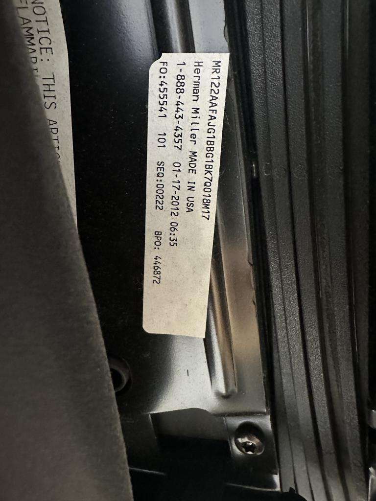 68961.jpg Herman Miller Mirra Office Chair image 1